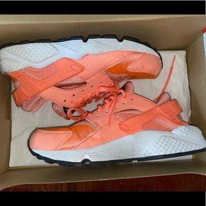 NIKE AIR Hurache Run - Atomic Pink